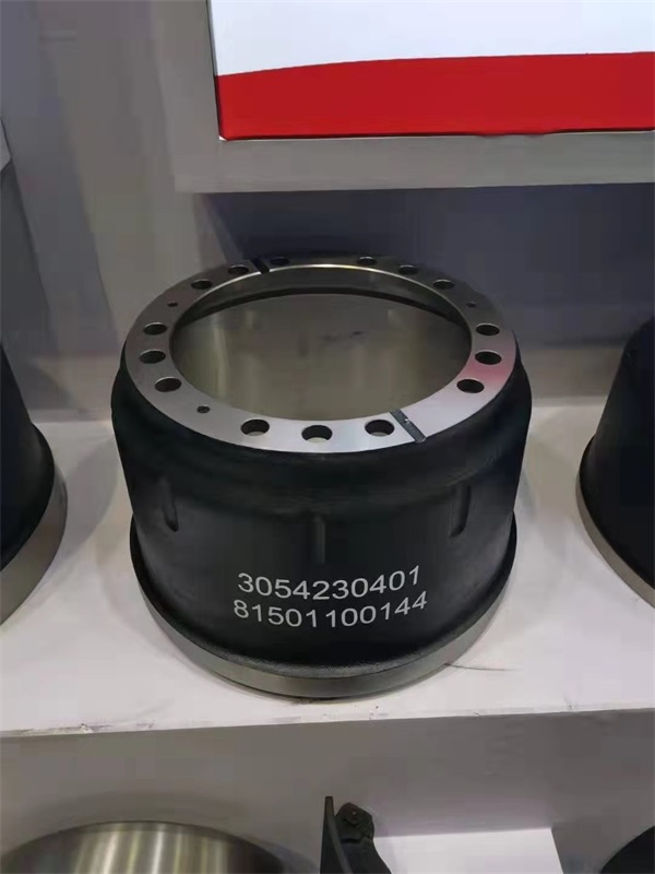 �Ϻ������˸�չ����(sh��)�r